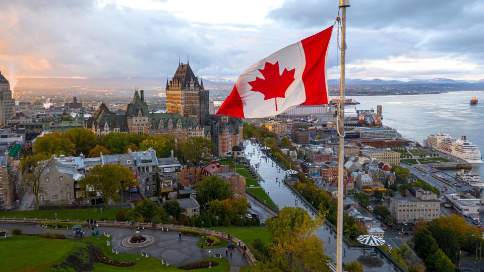 Explore Canada: Top 10 Must-Visit Destinations for First-Time Travelers